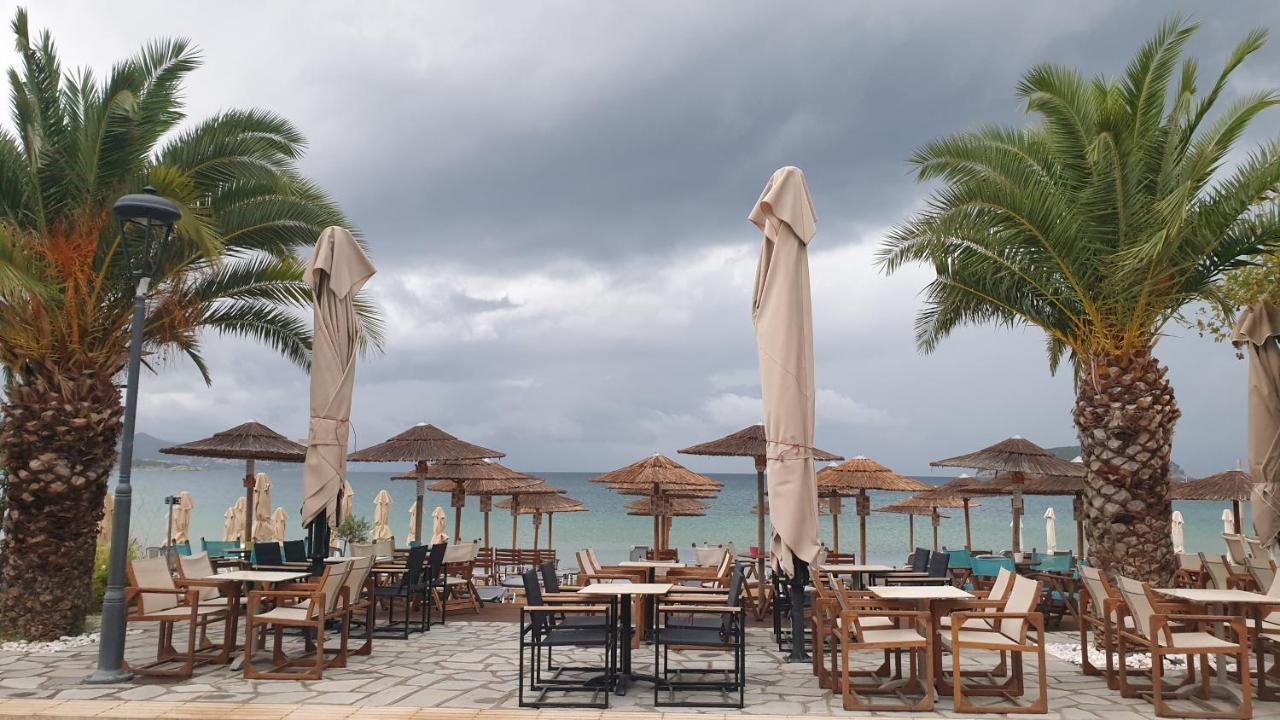 Sea Breeze Lägenhet Nea Iraklitsa Exteriör bild